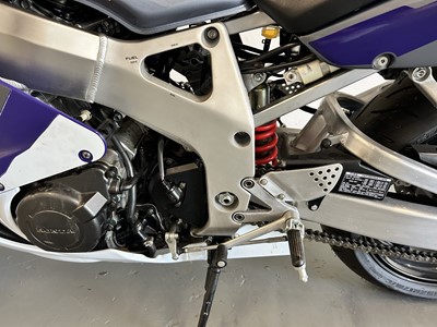 Lot 1996 Honda Fireblade CBR900RR