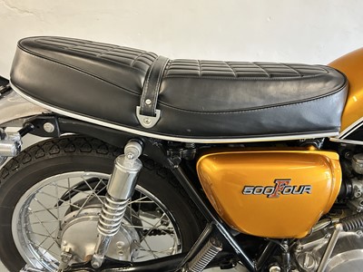 Lot 1975 Honda CB500