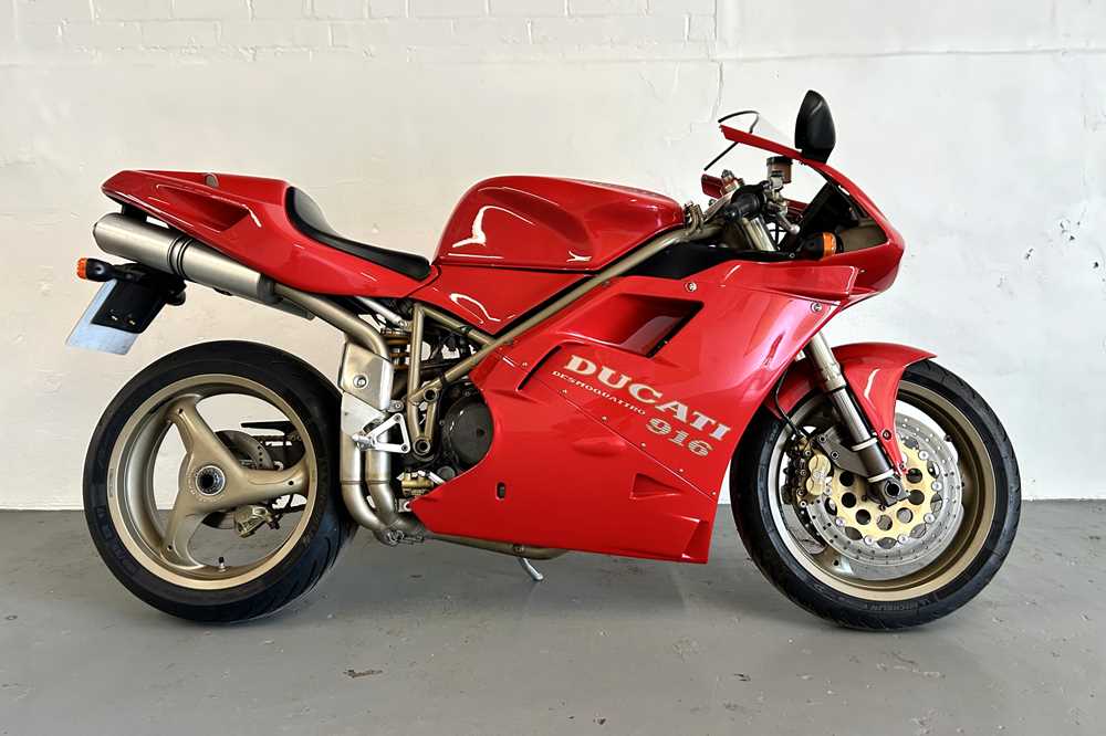Lot 1995 Ducati 916