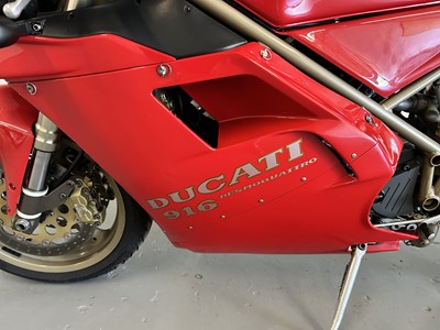 Lot 1995 Ducati 916