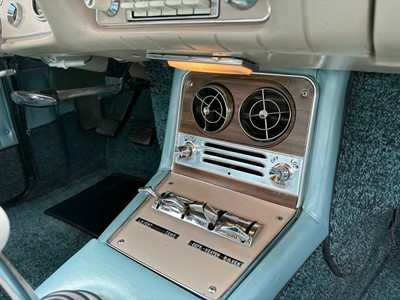 Lot 1963 Studebaker Avanti