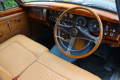 Lot 1969 Daimler V8 250