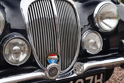 Lot 1969 Daimler V8 250