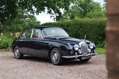 Lot 1969 Daimler V8 250