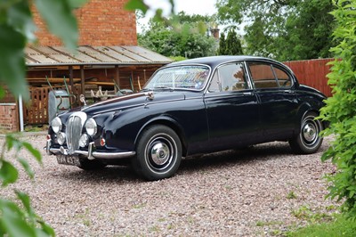 Lot 1969 Daimler V8 250