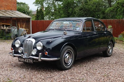 Lot 1969 Daimler V8 250