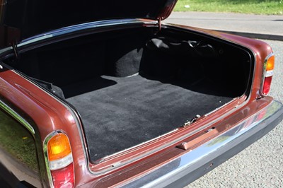 Lot 1977 Bentley T2