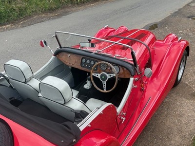 Lot 1987 Morgan Plus 8