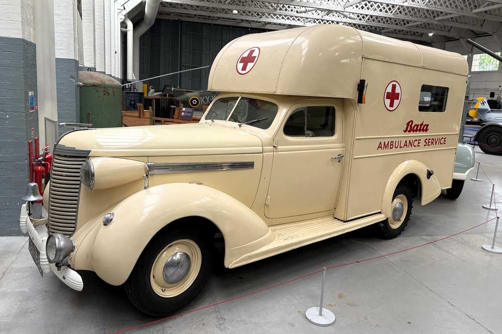 Lot 1938 Nash Ambassador Six Bata Ambulance