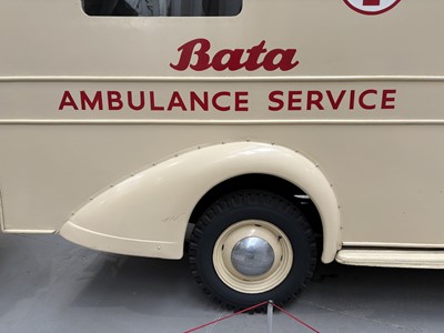 Lot 1938 Nash Ambassador Six Bata Ambulance
