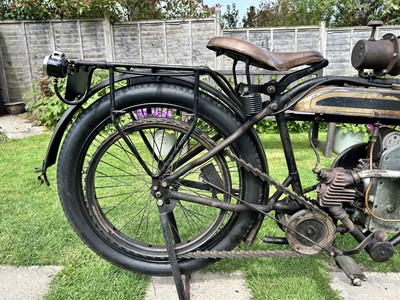 Lot 1920 Douglas 2¾hp Model V