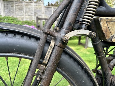Lot 1920 Douglas 2¾hp Model V