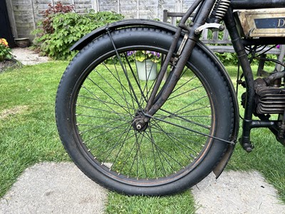 Lot 1920 Douglas 2¾hp Model V
