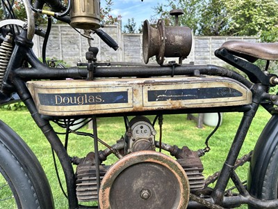 Lot 1920 Douglas 2¾hp Model V