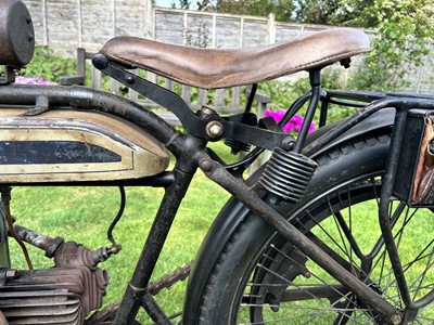 Lot 1920 Douglas 2¾hp Model V