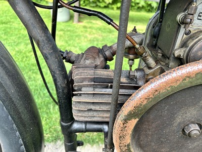 Lot 1920 Douglas 2¾hp Model V