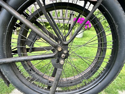 Lot 1920 Douglas 2¾hp Model V