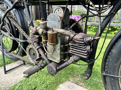 Lot 1920 Douglas 2¾hp Model V
