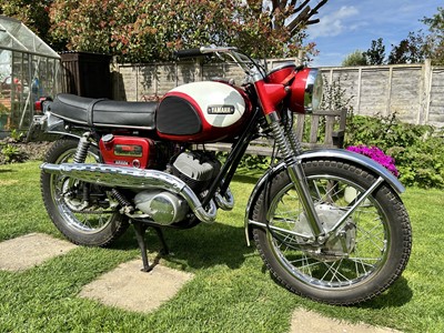 Lot 1966 Yamaha YDS-3C