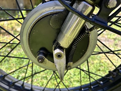 Lot 1925 Scott Super Squirrel