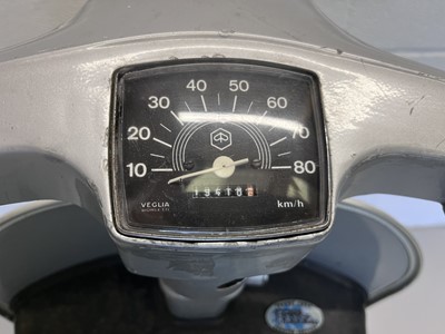 Lot 1977 Vespa 50 Special Series 3