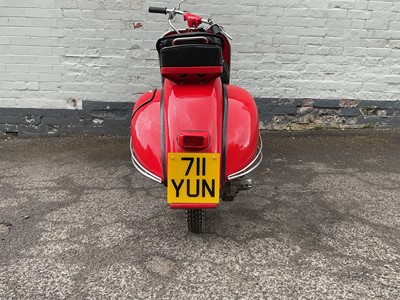 Lot 1965 Vespa VBB Retro 'Faro Basso' Custom