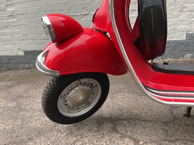 Lot 1965 Vespa VBB Retro 'Faro Basso' Custom