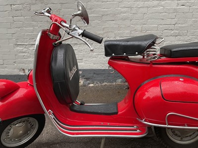 Lot 1965 Vespa VBB Retro 'Faro Basso' Custom