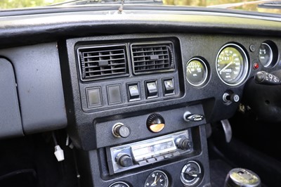Lot 1977 MG B Roadster