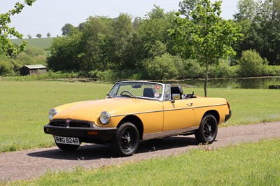 Lot 1977 MG B Roadster
