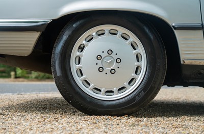 Lot 79 - 1988 Mercedes-Benz 300 SL