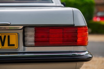 Lot 79 - 1988 Mercedes-Benz 300 SL