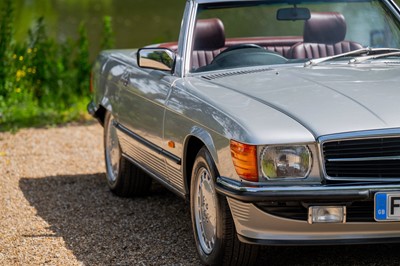 Lot 79 - 1988 Mercedes-Benz 300 SL