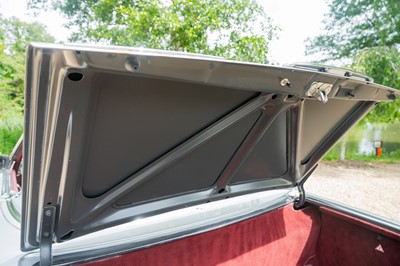 Lot 79 - 1988 Mercedes-Benz 300 SL