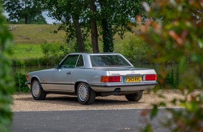 Lot 79 - 1988 Mercedes-Benz 300 SL