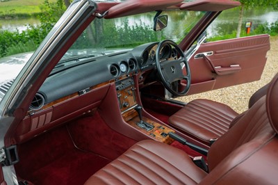 Lot 79 - 1988 Mercedes-Benz 300 SL