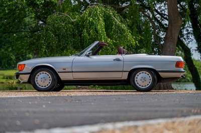 Lot 79 - 1988 Mercedes-Benz 300 SL