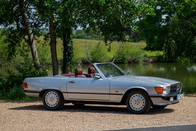 Lot 79 - 1988 Mercedes-Benz 300 SL