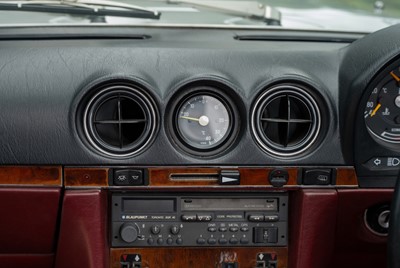 Lot 79 - 1988 Mercedes-Benz 300 SL