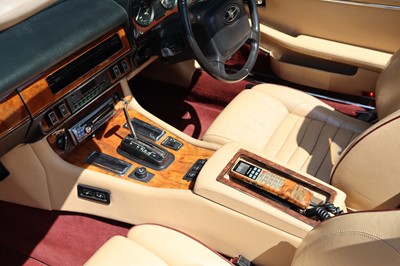 Lot 74 - 1990 Jaguar XJ-S V12 Convertible