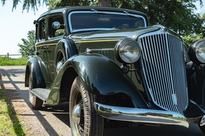 Lot 1933 Graham Model 64 Standard Eight 'Blue Streak' Sedan