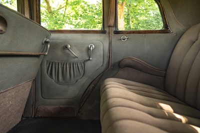 Lot 1933 Graham Model 64 Standard Eight 'Blue Streak' Sedan