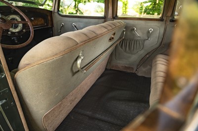 Lot 1933 Graham Model 64 Standard Eight 'Blue Streak' Sedan