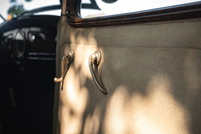 Lot 1933 Graham Model 64 Standard Eight 'Blue Streak' Sedan