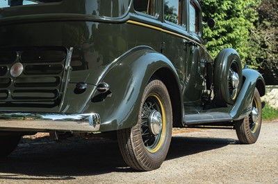 Lot 1933 Graham Model 64 Standard Eight 'Blue Streak' Sedan