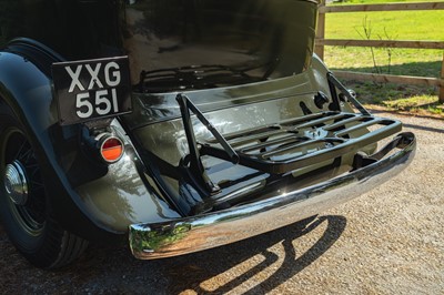 Lot 1933 Graham Model 64 Standard Eight 'Blue Streak' Sedan