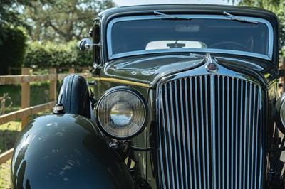 Lot 1933 Graham Model 64 Standard Eight 'Blue Streak' Sedan