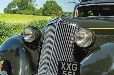 Lot 1933 Graham Model 64 Standard Eight 'Blue Streak' Sedan
