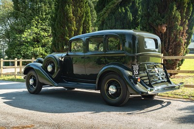 Lot 1933 Graham Model 64 Standard Eight 'Blue Streak' Sedan