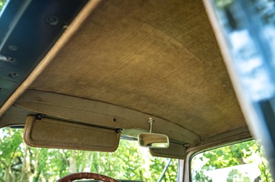 Lot 1933 Graham Model 64 Standard Eight 'Blue Streak' Sedan